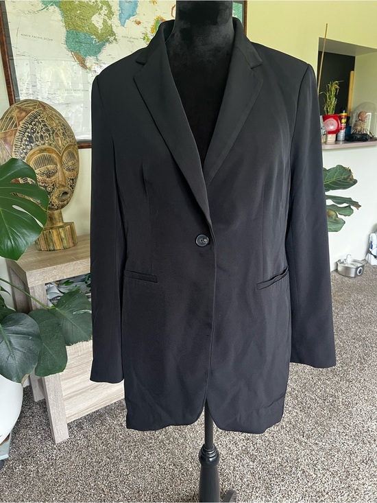 H&M Jackets & Blazers - H&M Black Single-Button Women's Blazer